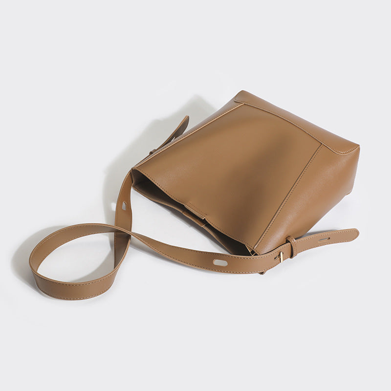 Vintage Bucket Bag for Women - Large PU Leather Commuter Tote with Magnetic Closure, Adjustable & Detachable Shoulder Strap and Zip Top