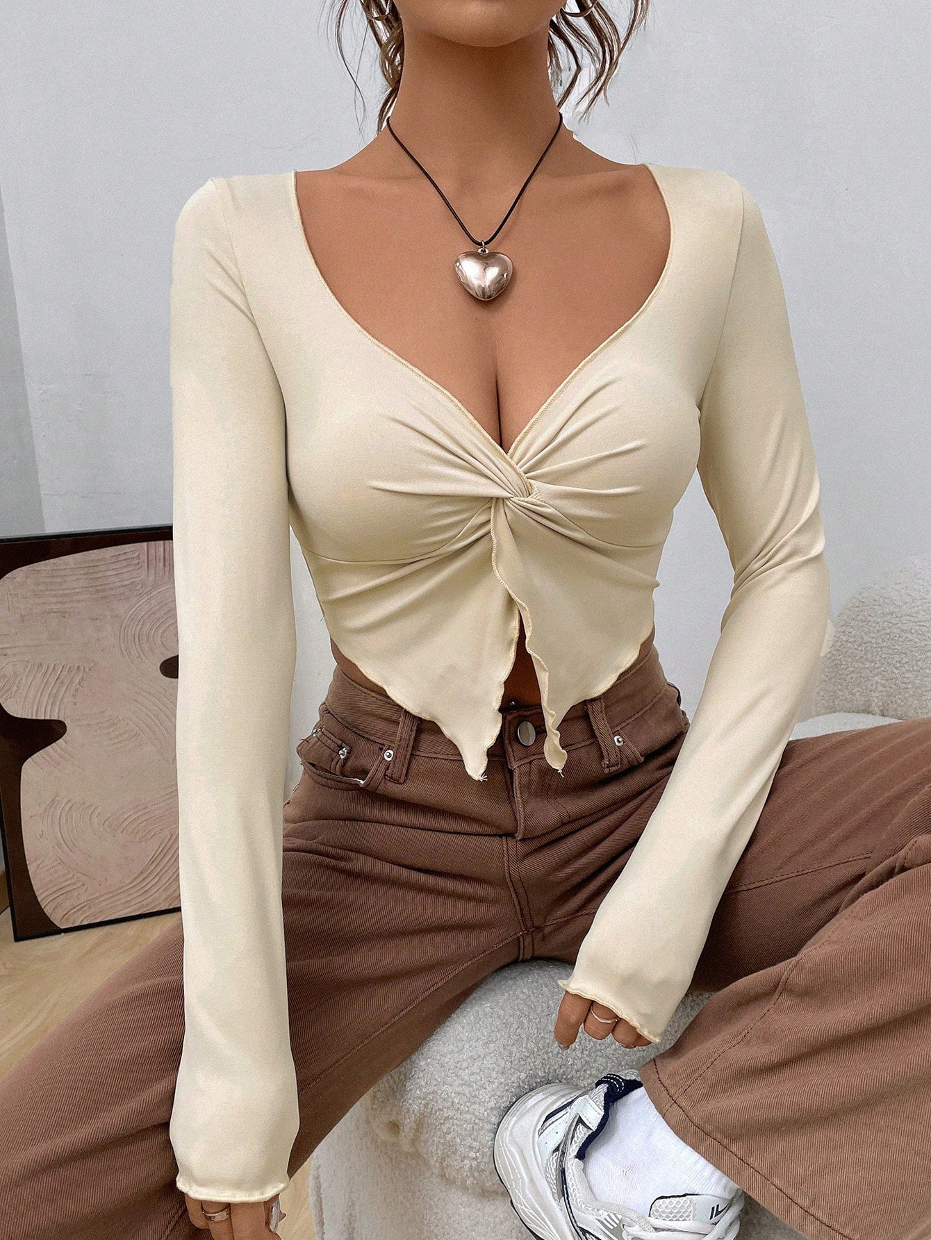 Knot Front Cropped T-Shirt for Women, Fall Winter Sexy V-Neck Slim Fit Long Sleeve Knit Top