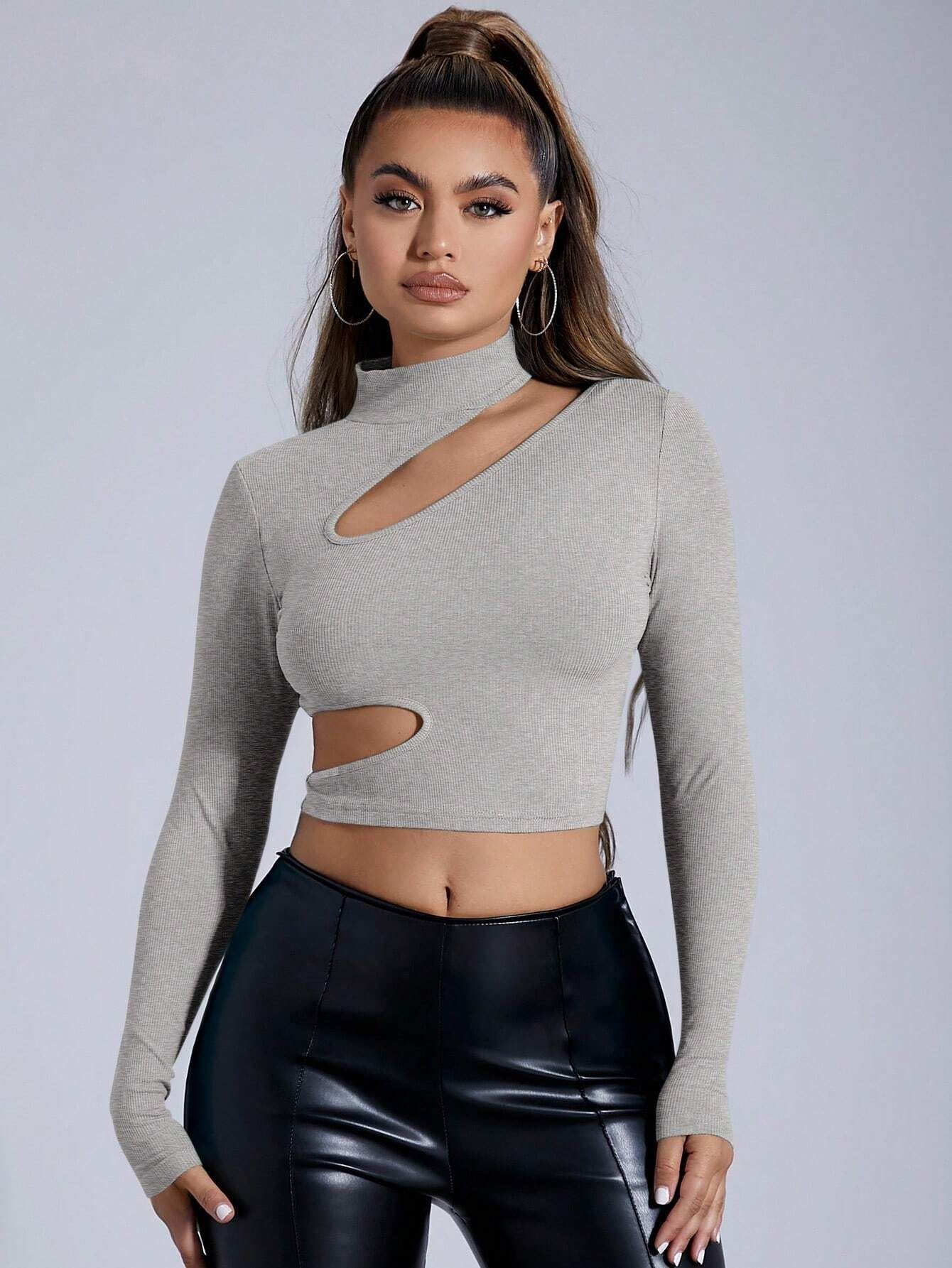 Black Mock Neck Bodycon Top for Women, Sexy Long Sleeve Cropped T-Shirt with Cut Out Detail